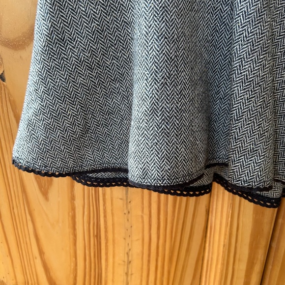Ann Taylor Loft Skirt Herringbone Tweed Wool Blend Ruffle Hem Women's Size 6 - Picture 7 of 7
